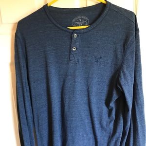 American Eagle Button up long sleeve